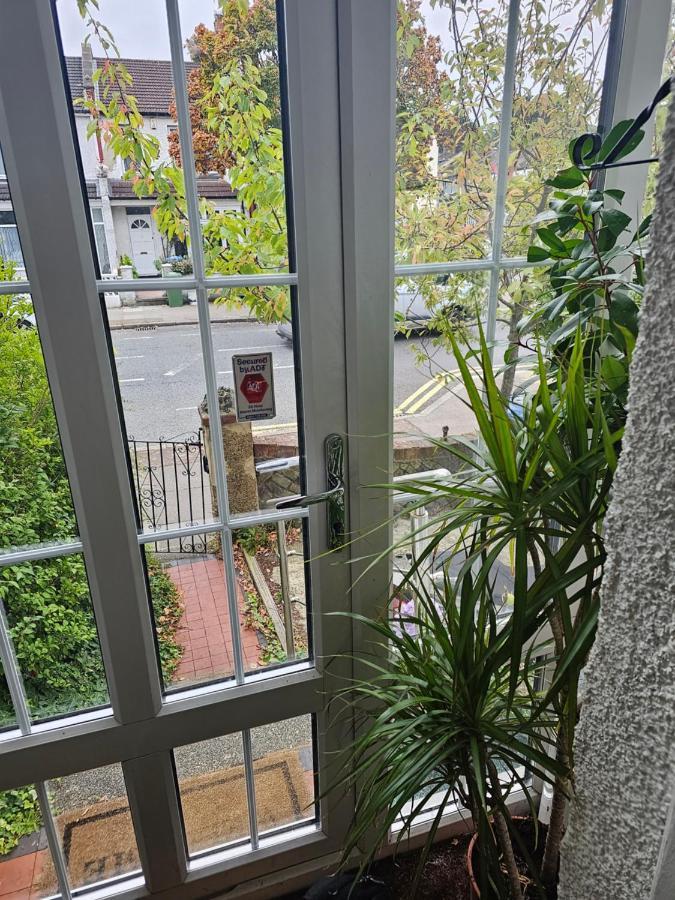 Ensuite Double Room Elizabeth Line Abbeywood Abbey Wood Buitenkant foto